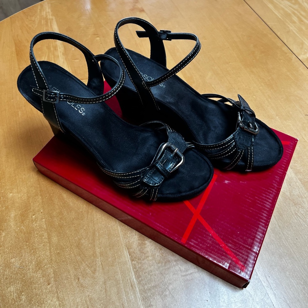 Aerosole Black Wedge Heels